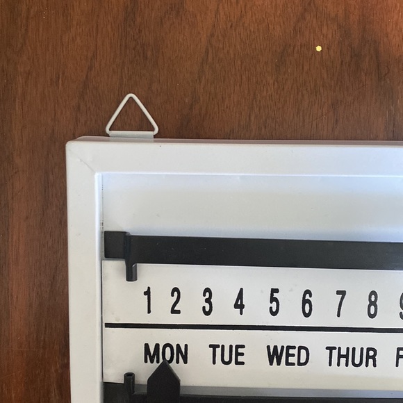 Metal Day and Month Hanging Sign with Sliding hardware to identify day and month - Picture 5 of 11